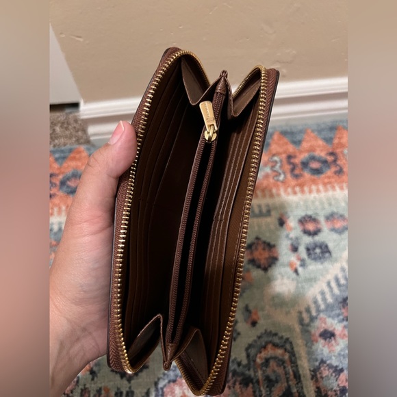 Coach Wallet - Picture 3 of 4